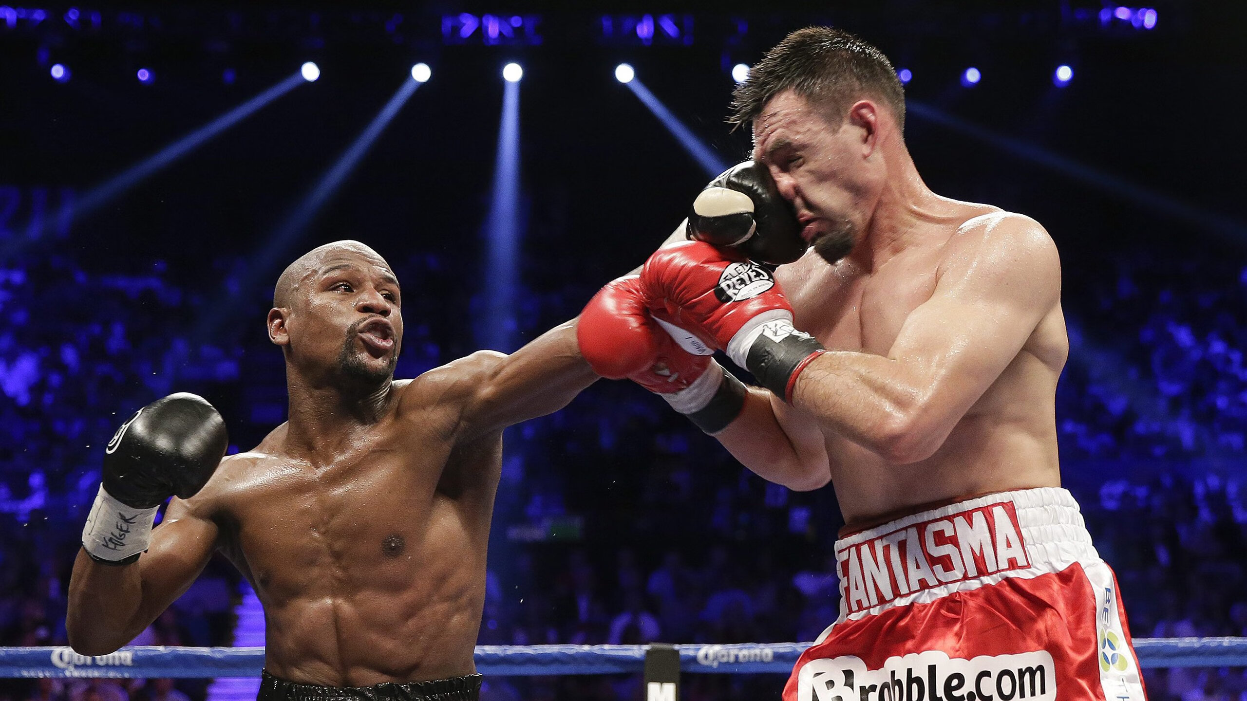 湖人险胜灰熊，浓眉贡献关键封盖锁定胜局，nba湖人对灰熊